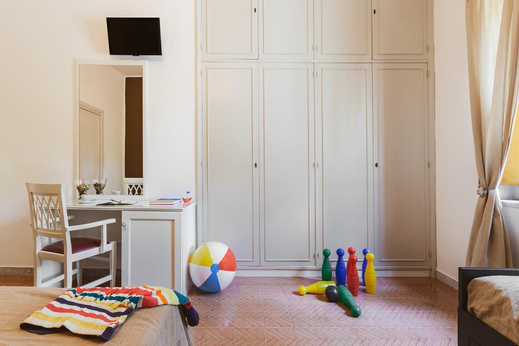 B&B Viale Dei Pini 卡斯特拉巴特滨海 外观 照片